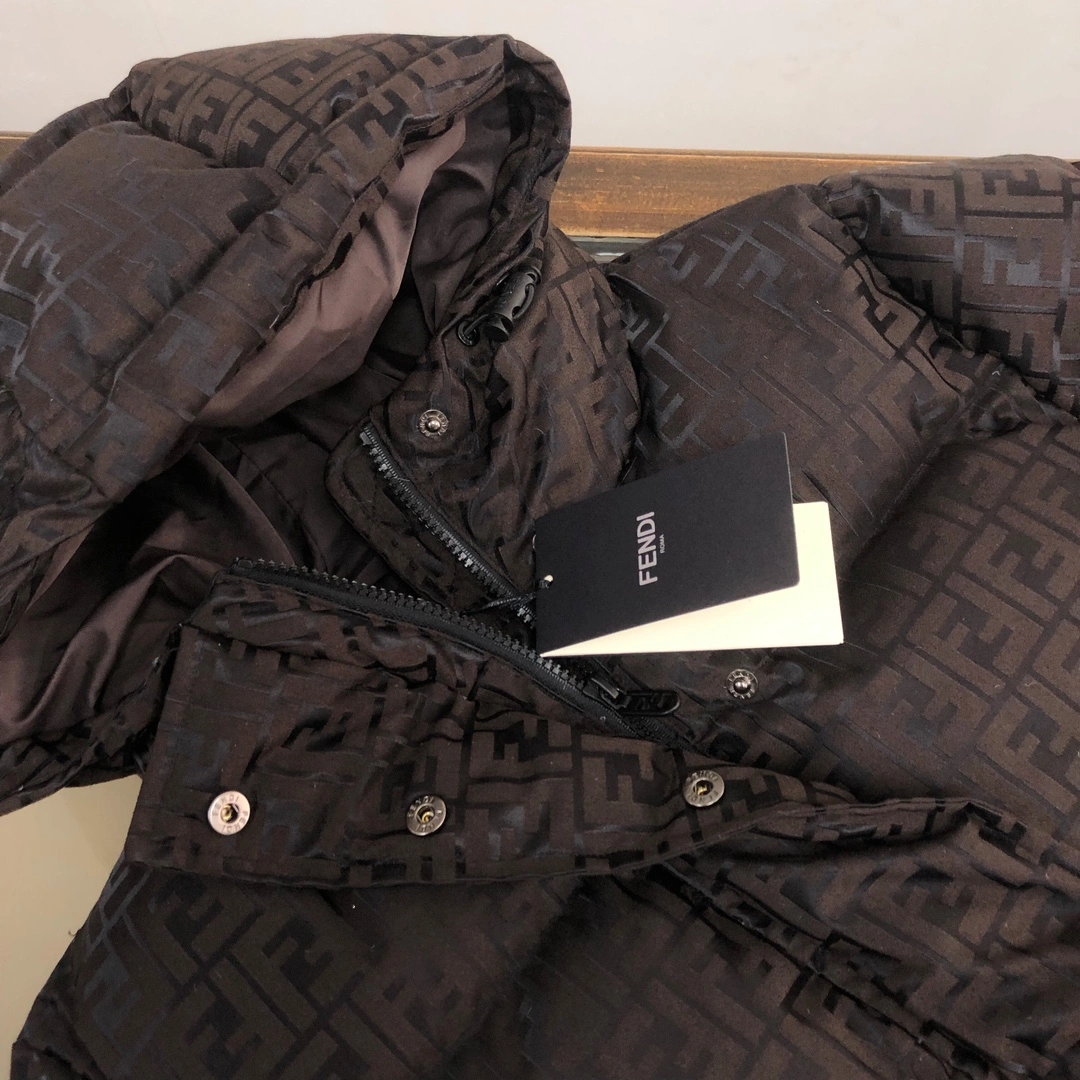 ComfortFit Fendi Down Jackets 123489