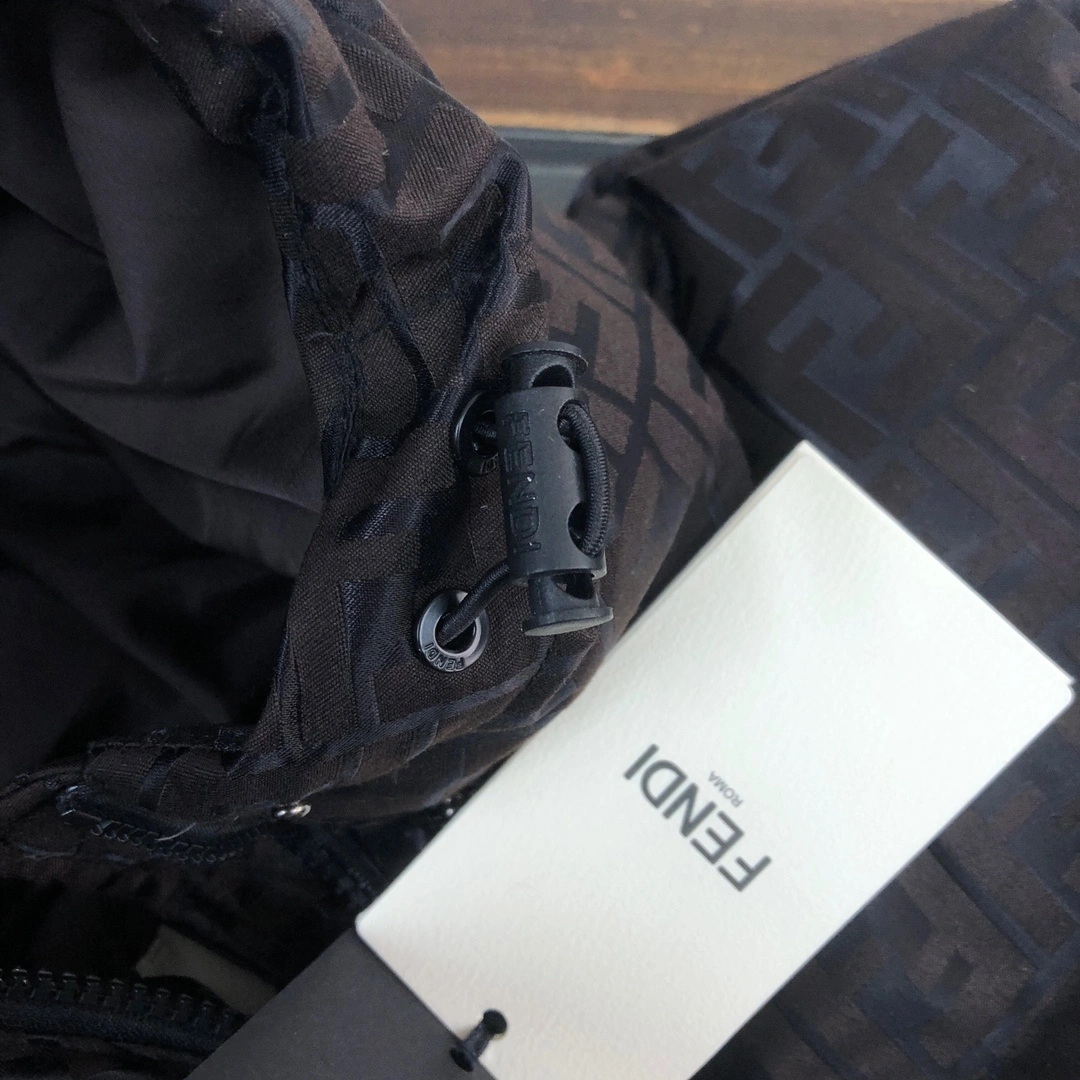 ComfortFit Fendi Down Jackets 123489