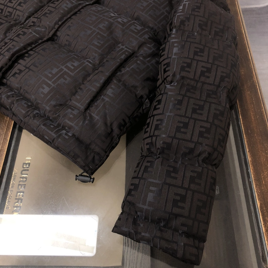ComfortFit Fendi Down Jackets 123489