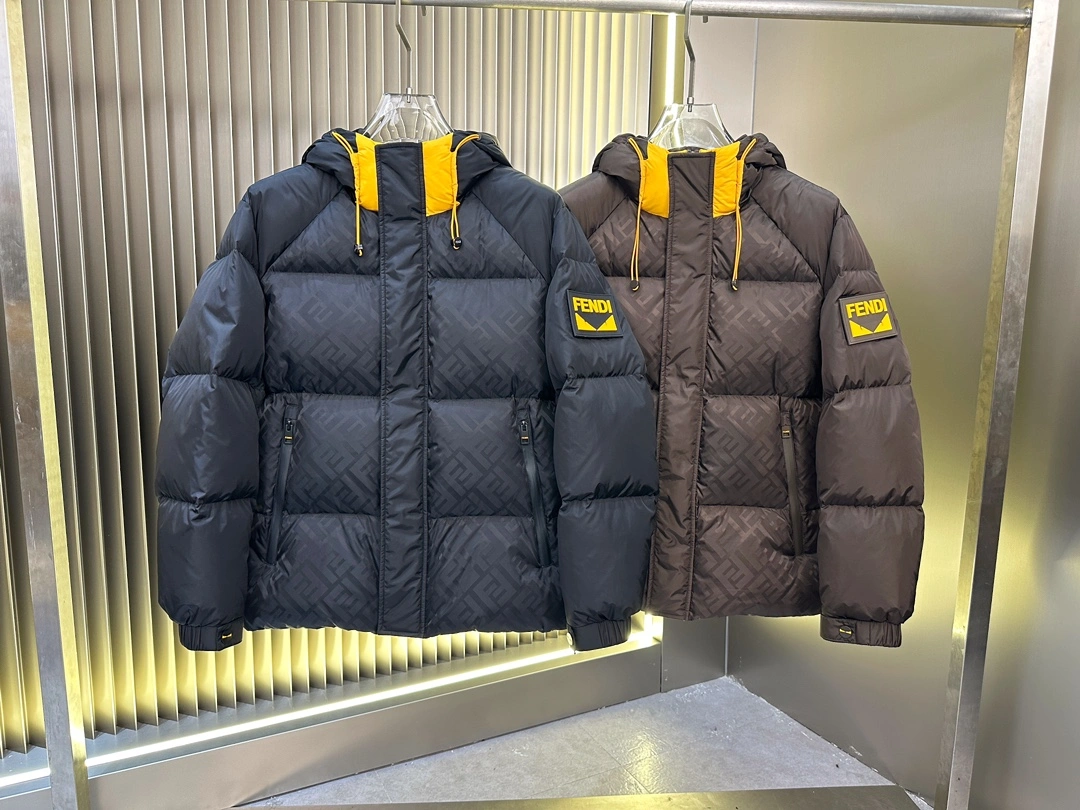 AllSeason Fendi Down Jackets 123490