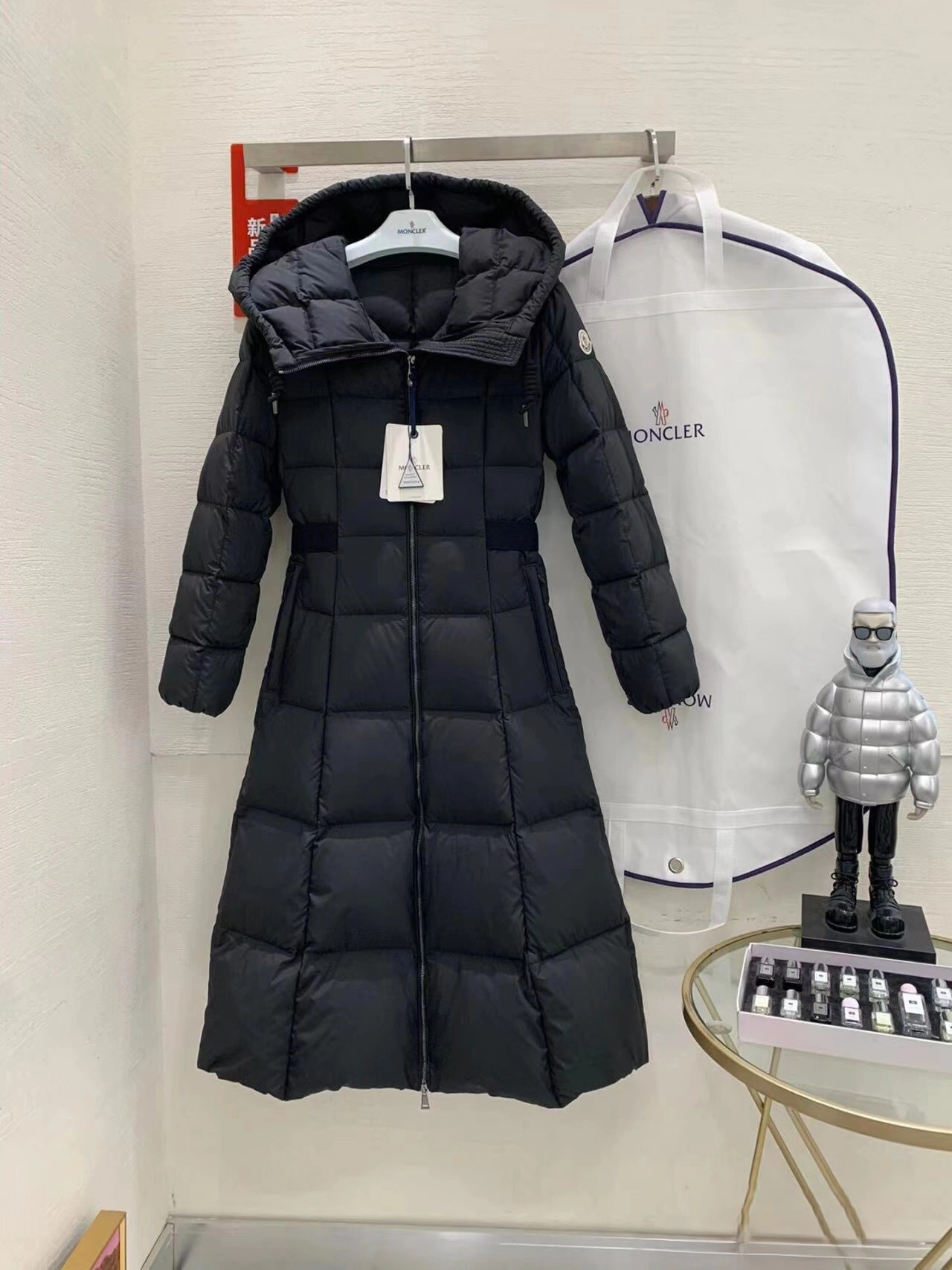 Breathable Fendi Down Jackets 123473