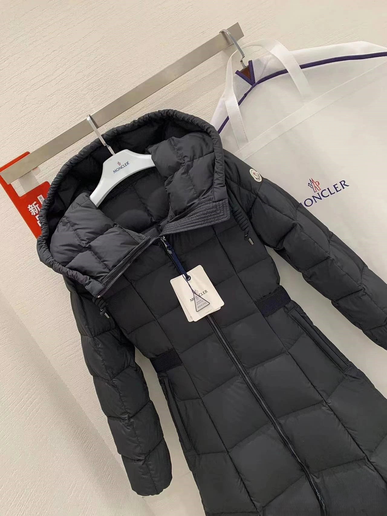 Breathable Fendi Down Jackets 123473