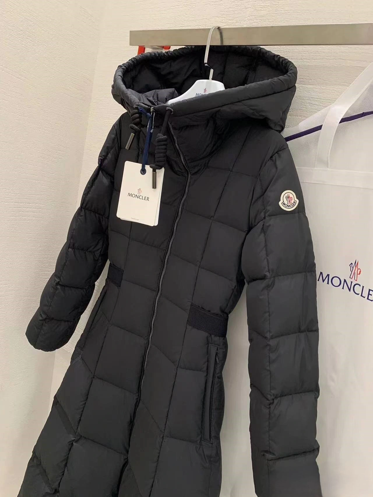 Breathable Fendi Down Jackets 123473