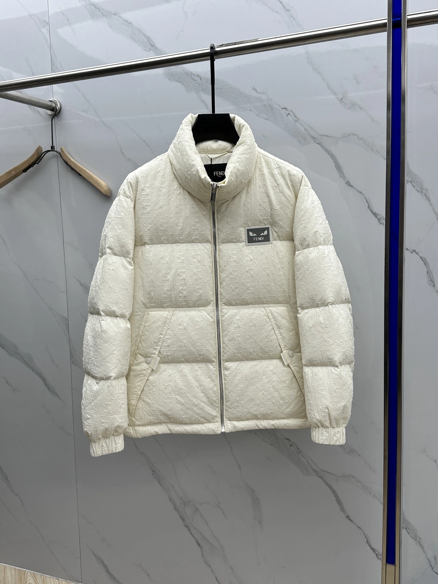 Fendi Down Jackets TimelessDesign 123483