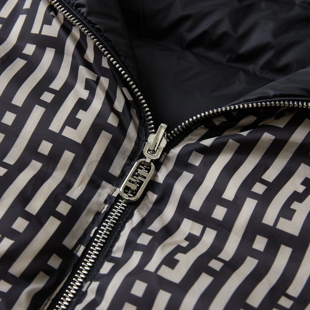ZipUp Fendi Down Jackets 123467