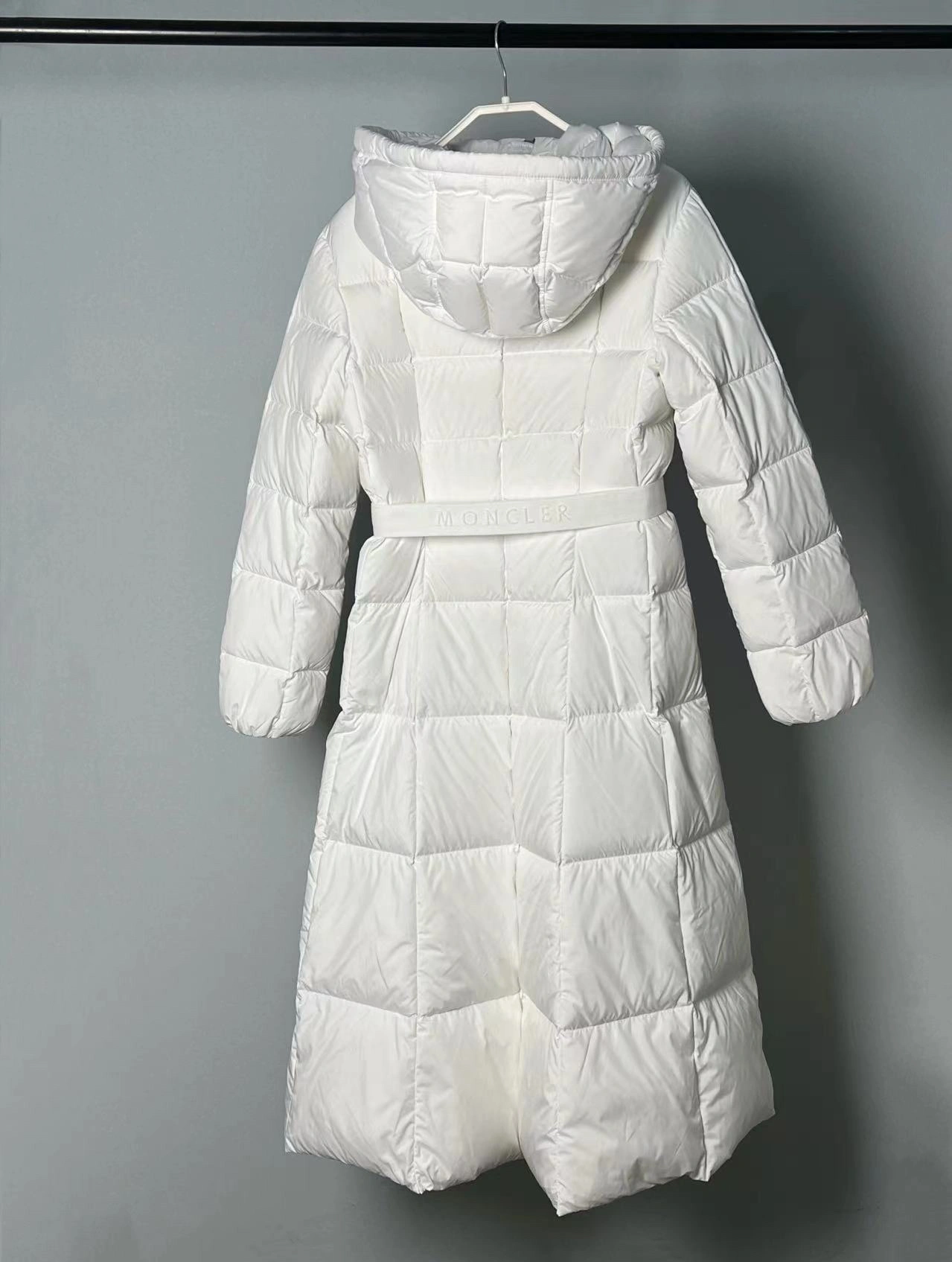 OdorResistant Fendi Down Jackets 123462