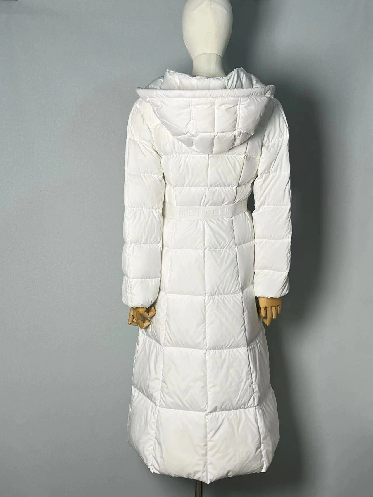 OdorResistant Fendi Down Jackets 123462