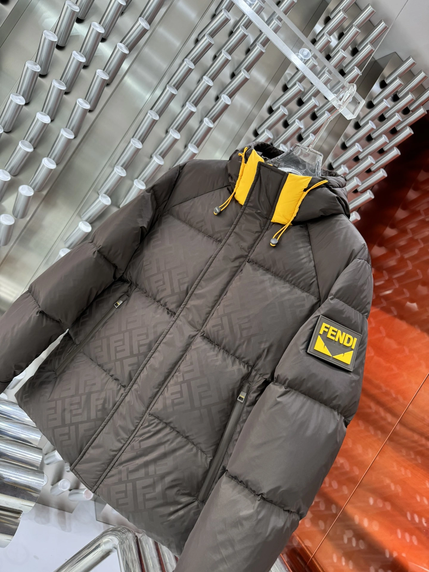 OnTrend Fendi Down Jackets 123460