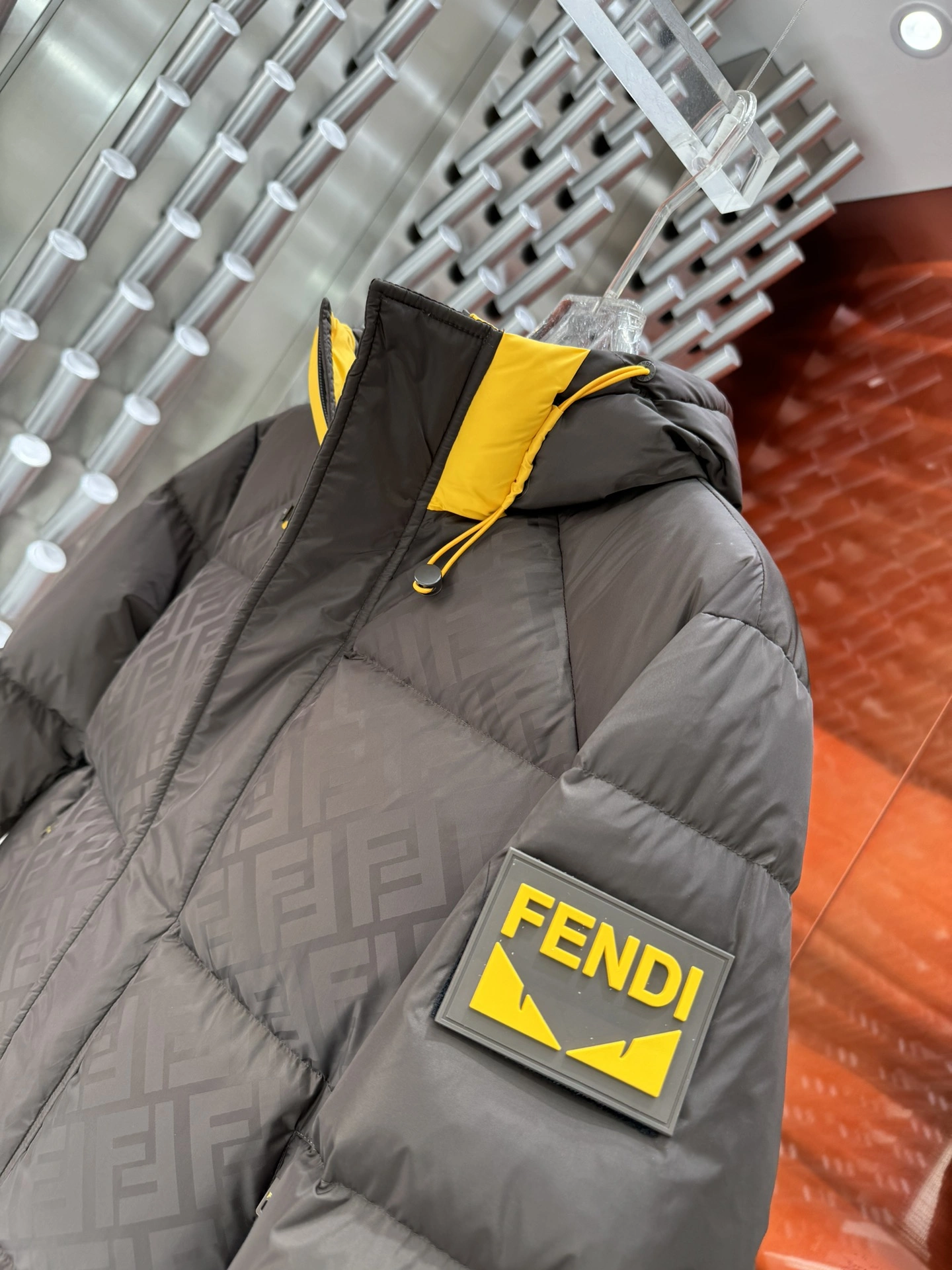 OnTrend Fendi Down Jackets 123460