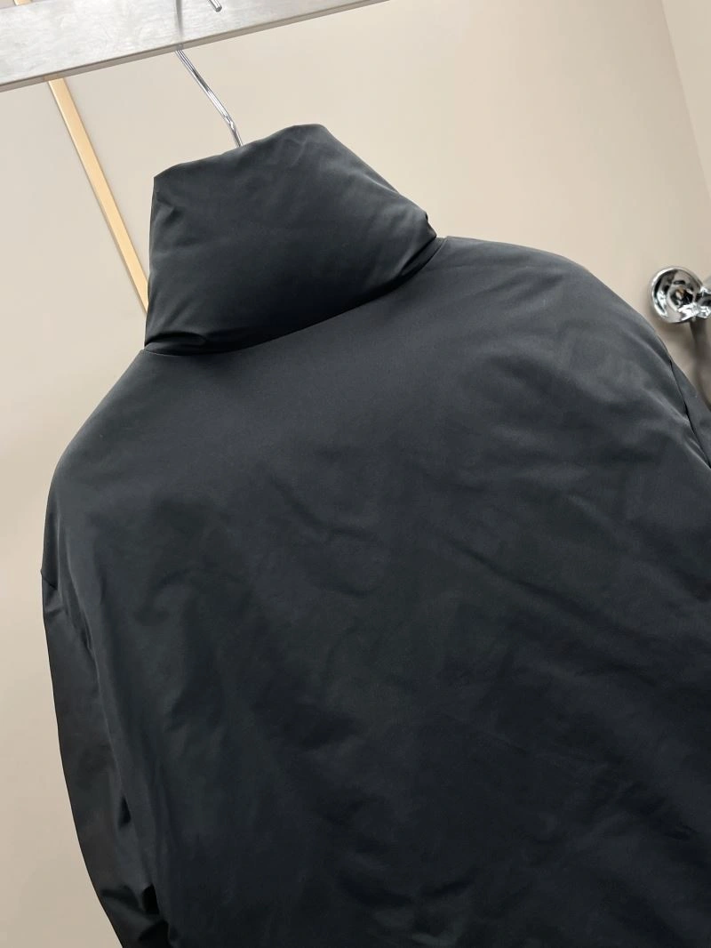ModernLook Fendi Down Jackets 123429