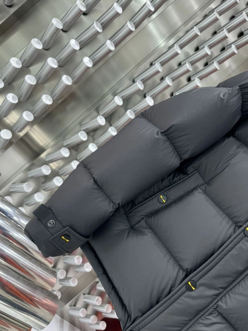 Modern Fendi Down Jackets 123399