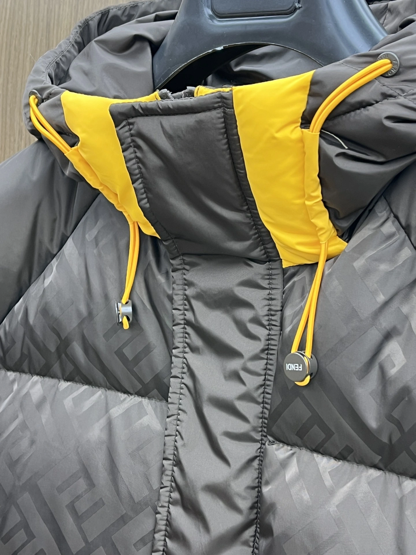 Fendi Down Jackets ComfortFit 123450