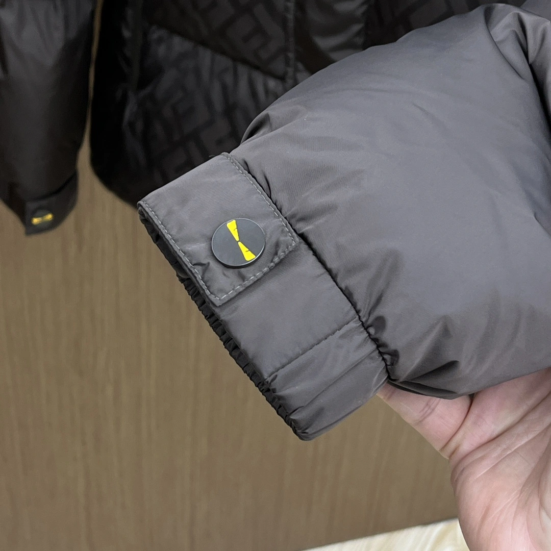 Fendi Down Jackets ComfortFit 123450