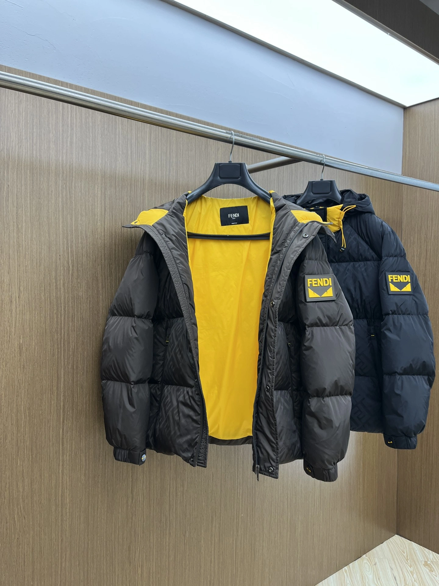 Fendi Down Jackets ComfortFit 123450
