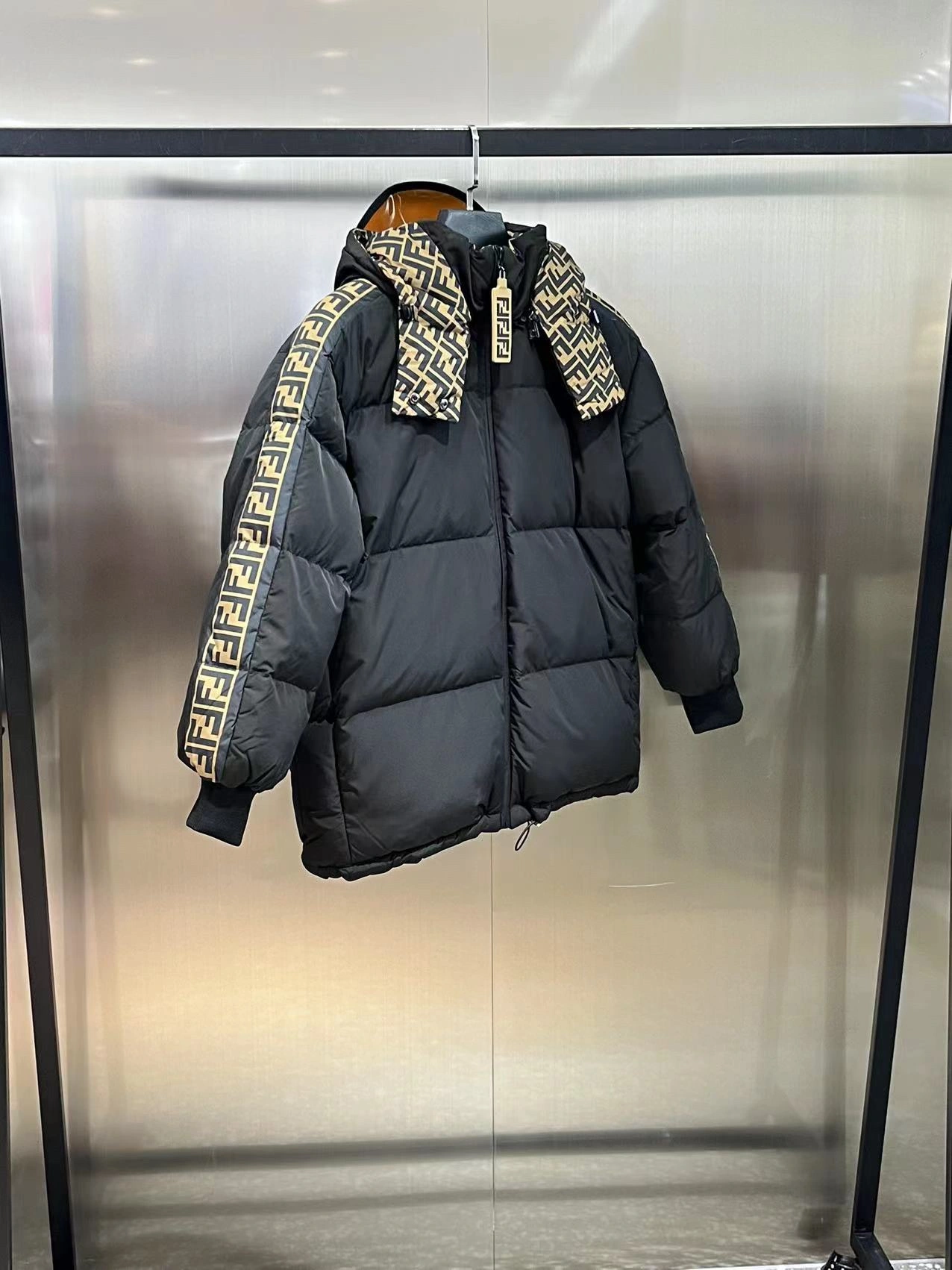 Fendi Down Jackets SportInspired 120362