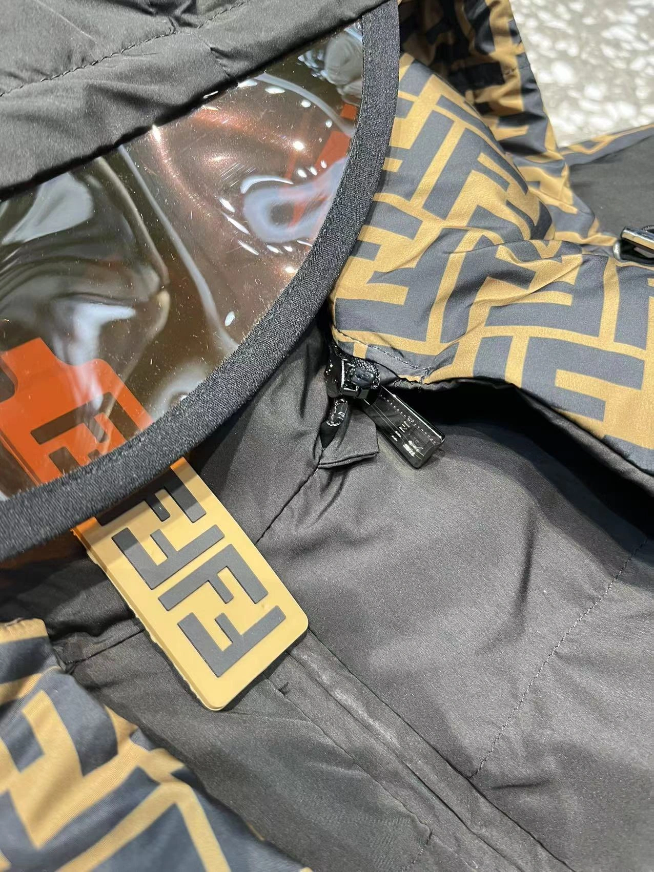 Fendi Down Jackets SportInspired 120362