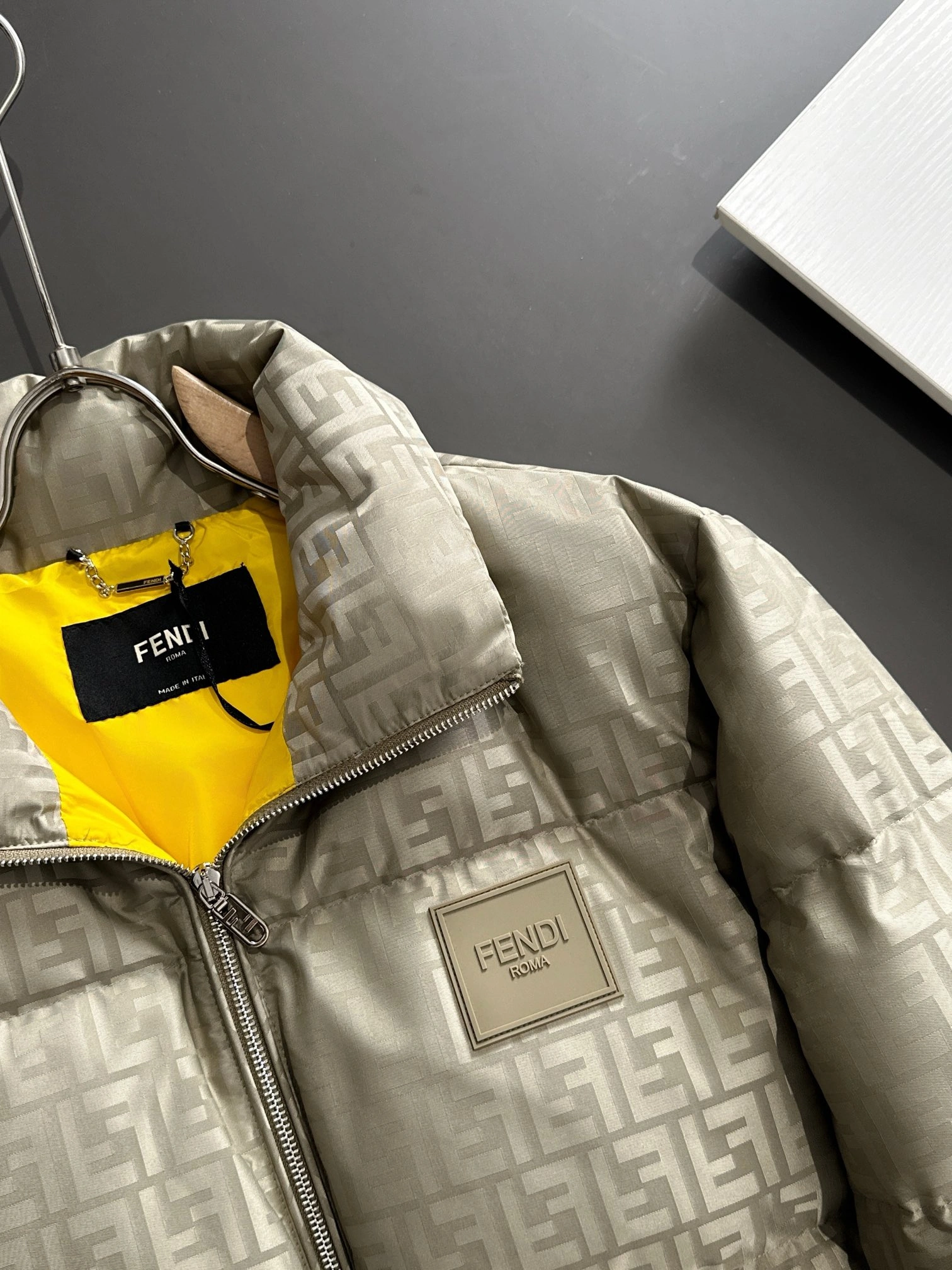 Fendi Down Jackets Timeless 123435