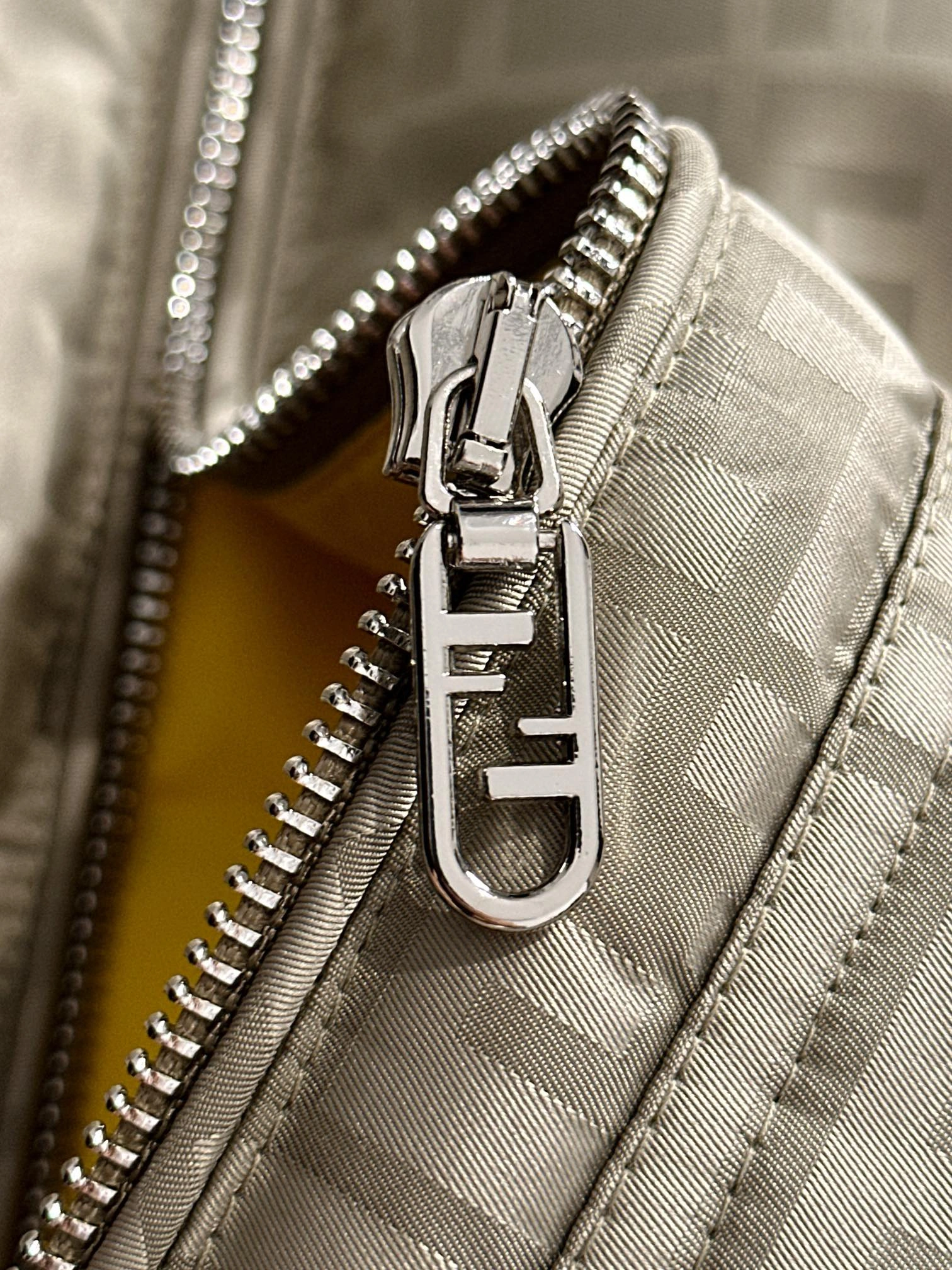 Fendi Down Jackets Timeless 123435