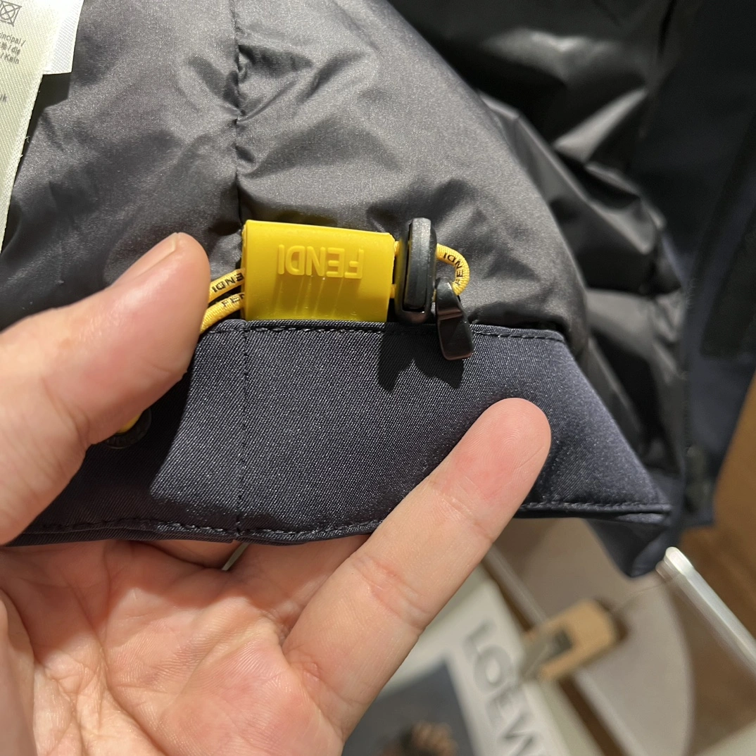 Fendi Down Jackets Versatile 123442