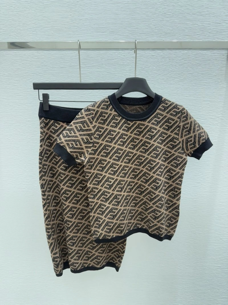 Comfortable Fendi Dress Suits 120476
