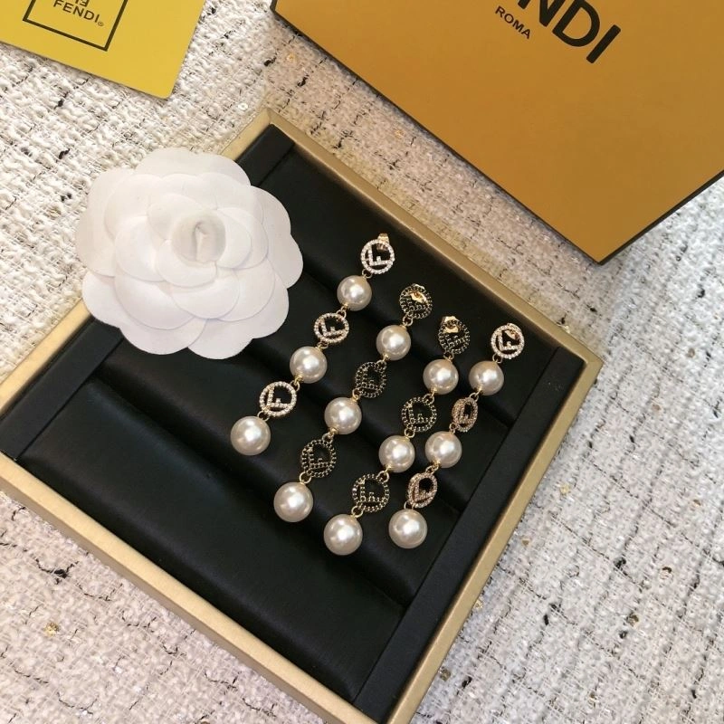 Fendi Earrings Elegant 212618