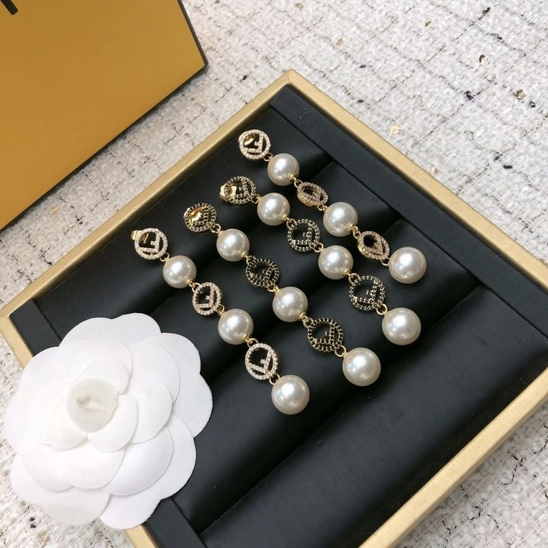 Fendi Earrings Elegant 212618