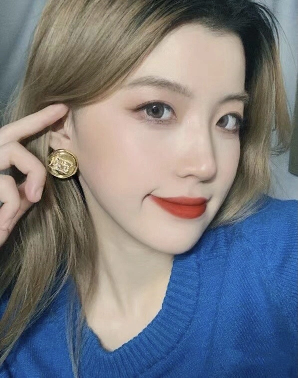 Classic Fendi Earrings 212215