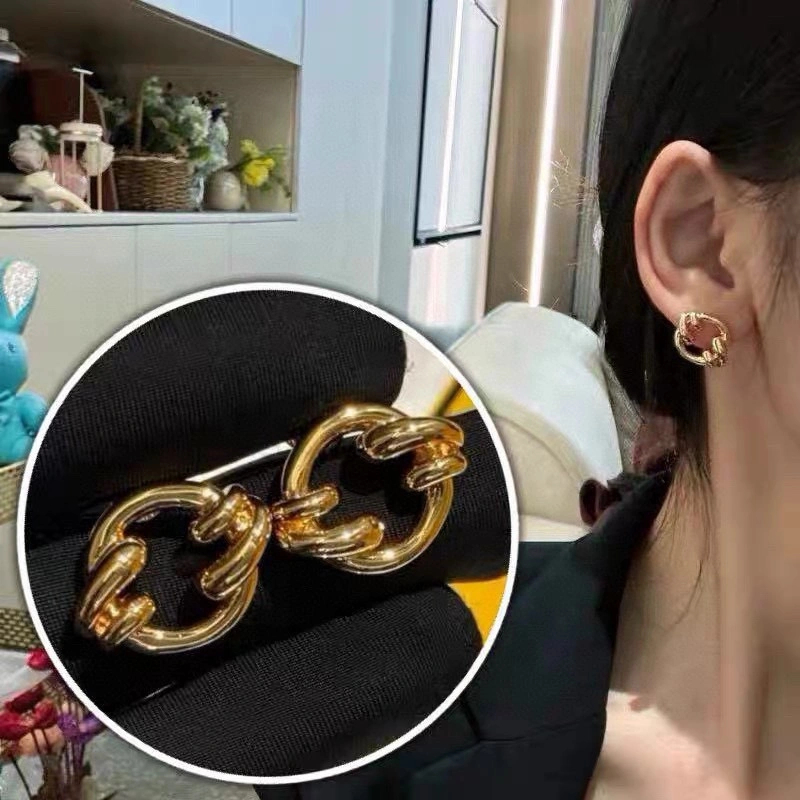 MultiPurpose Fendi Earrings 211354