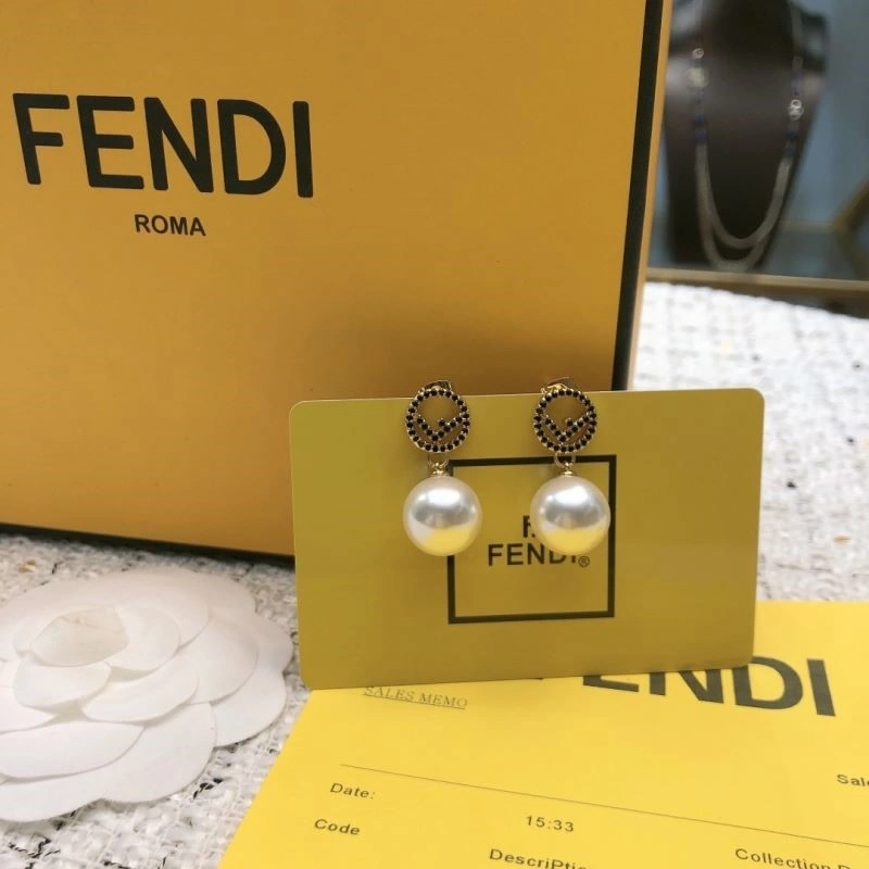 Fendi Earrings TimelessDesign 208778