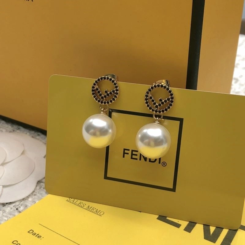 Fendi Earrings TimelessDesign 208778