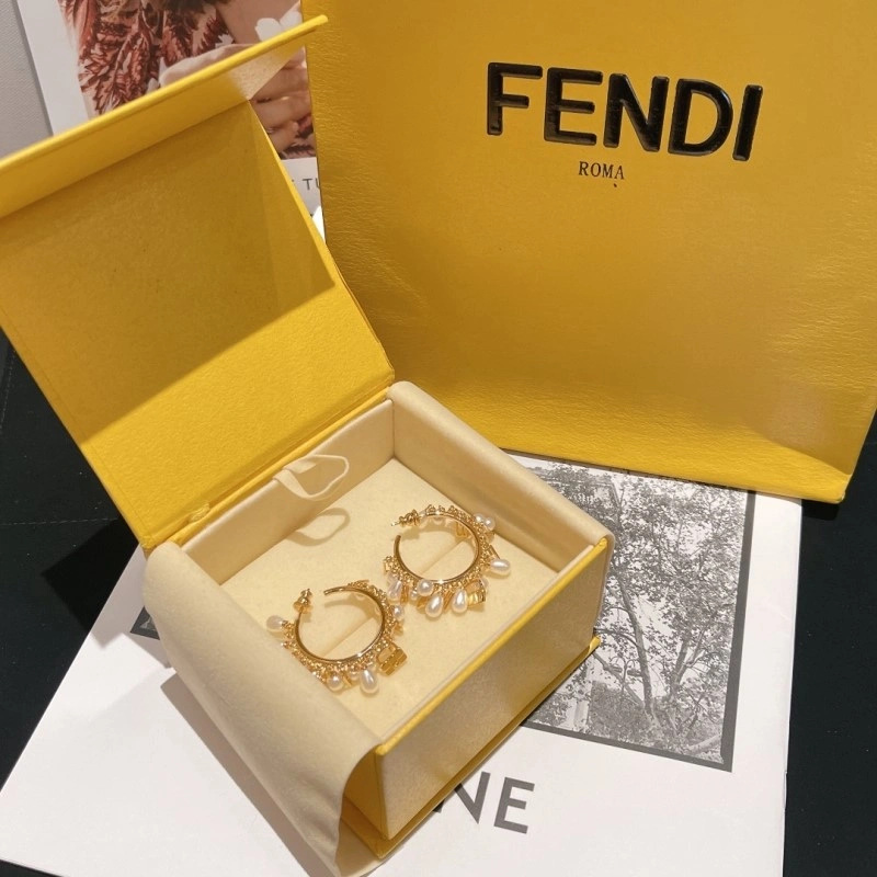Fendi Earrings EyeCatching 208073