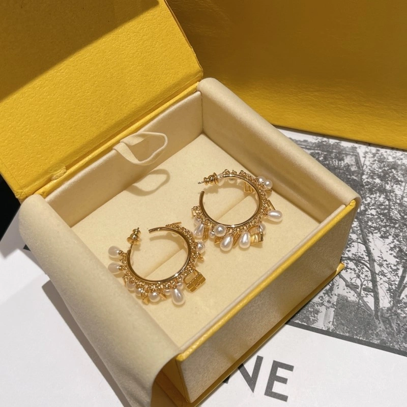 Fendi Earrings EyeCatching 208073
