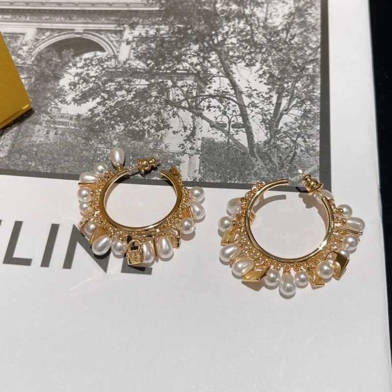Fendi Earrings EyeCatching 208073