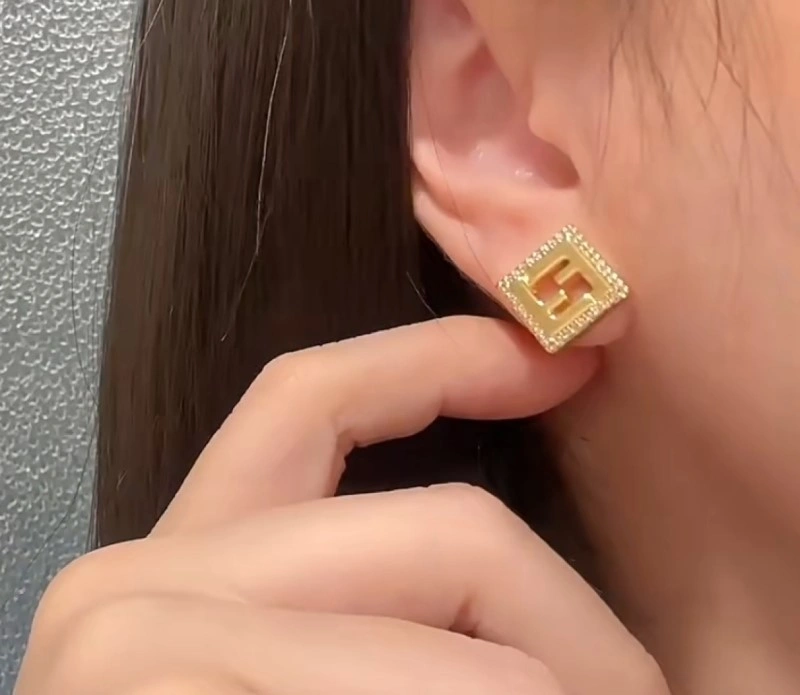 Fendi Earrings Elegant 208069