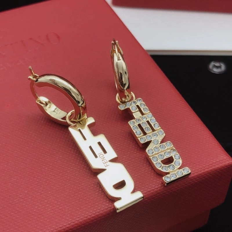 Fendi Earrings Versatile 208065