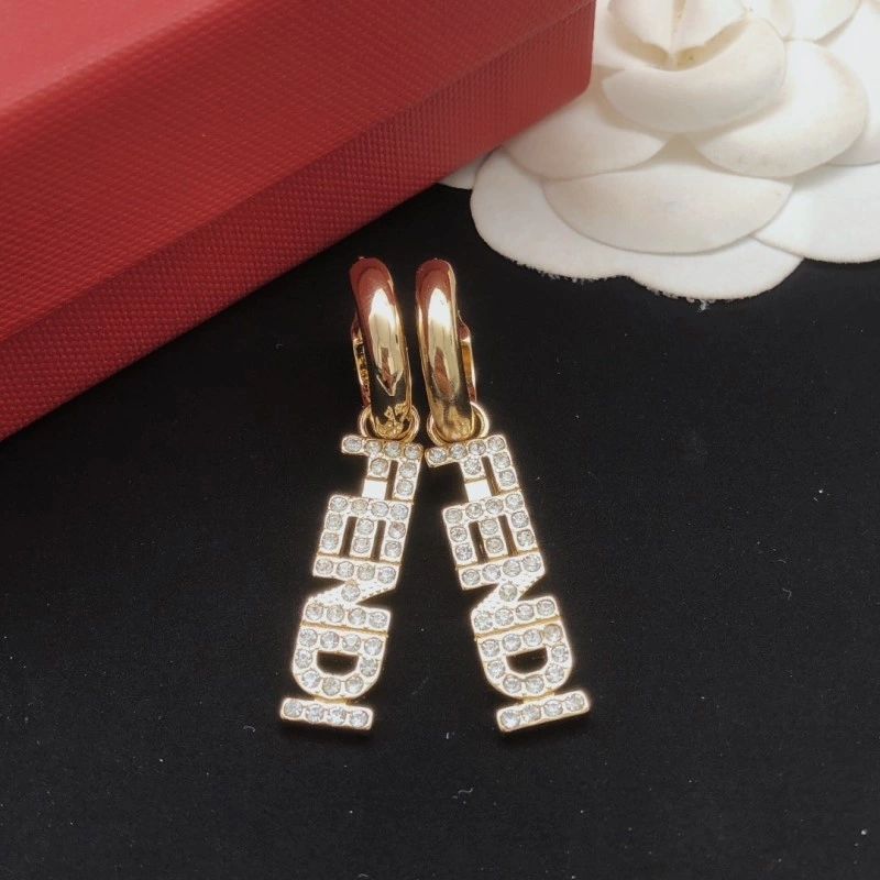 Fendi Earrings Versatile 208065