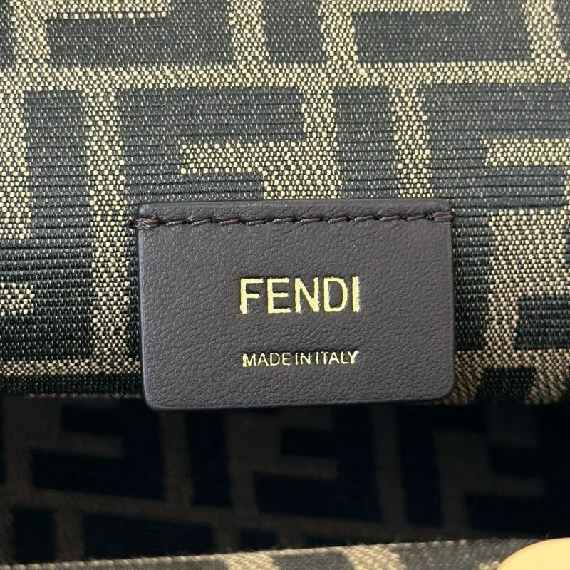 Trendsetting Fendi First Bags 57901