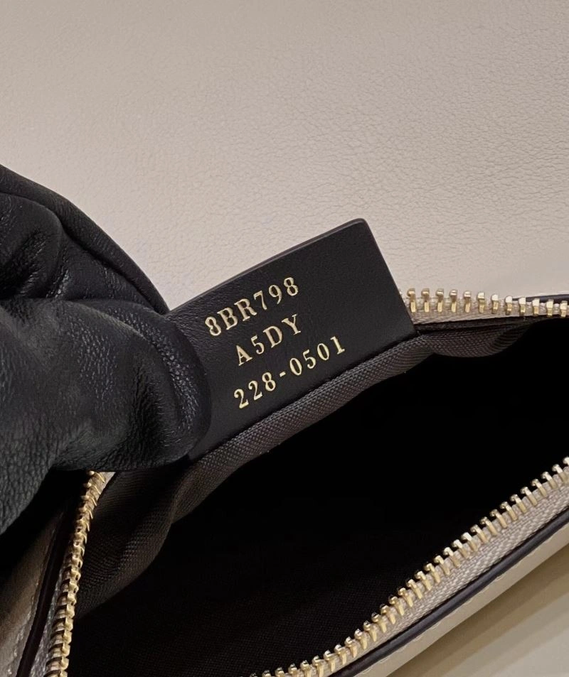 Fendi Graphy Bags QuickDry 57839