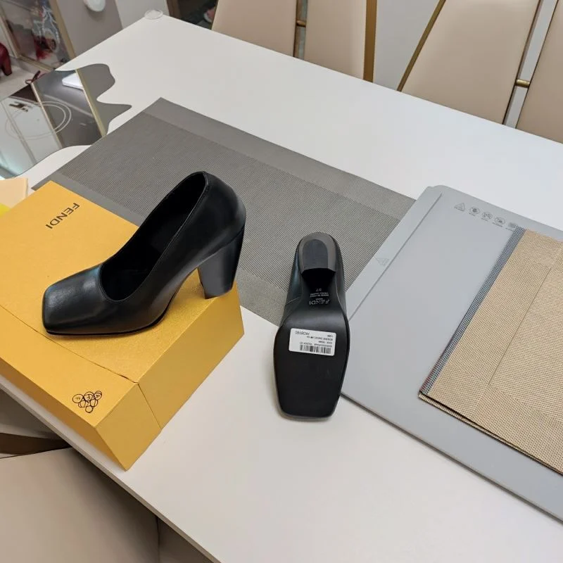 Fendi Heeled Shoes Compact 23491