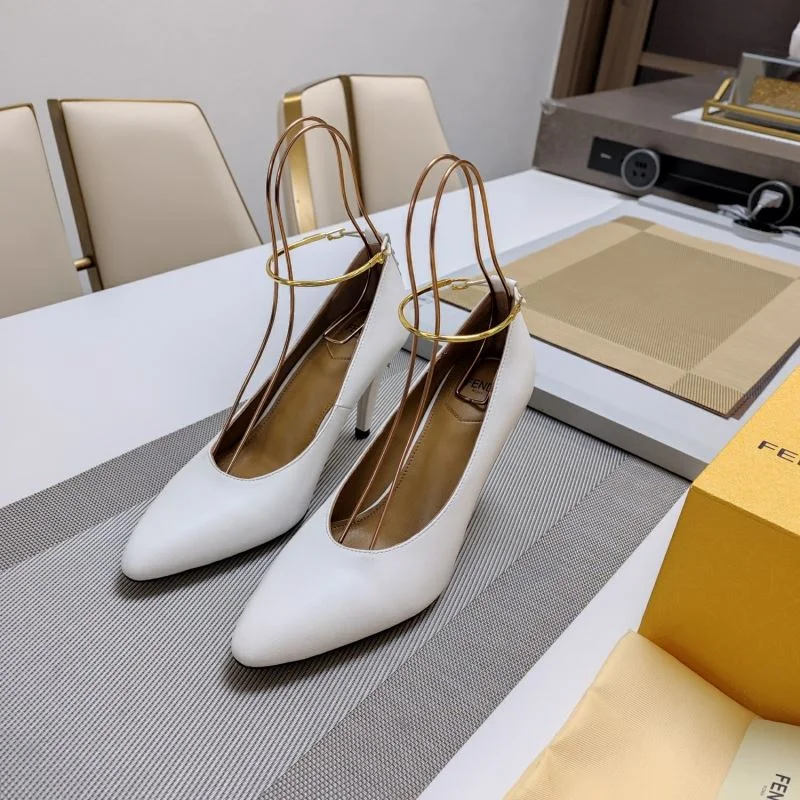 Functional Fendi Heeled Shoes 23495