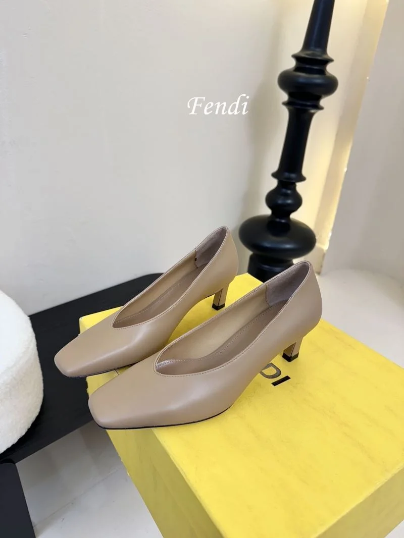 Practical Fendi Heeled Shoes 23756