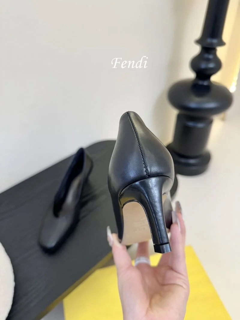 Fendi Heeled Shoes Vibrant 23755