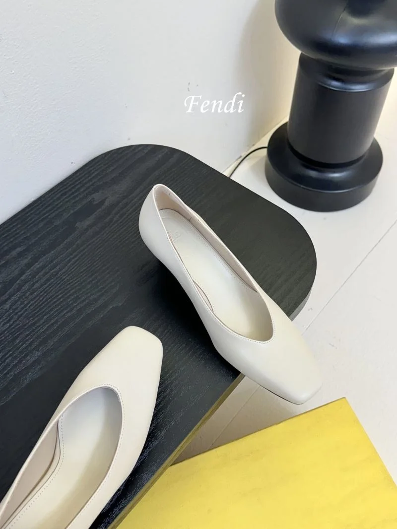 UrbanStyle Fendi Heeled Shoes 23754