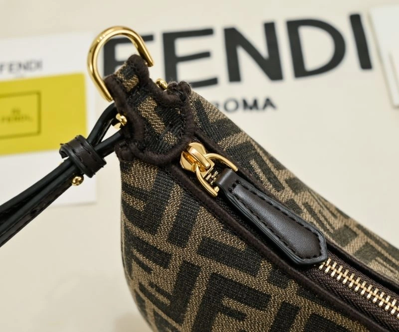 WrinkleFree Fendi Hobo Bags 85346