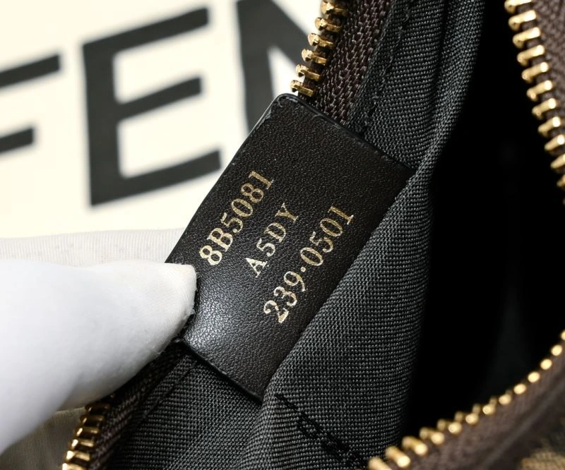 WrinkleFree Fendi Hobo Bags 85346