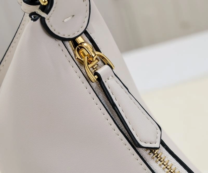 Thermal Fendi Hobo Bags 85383