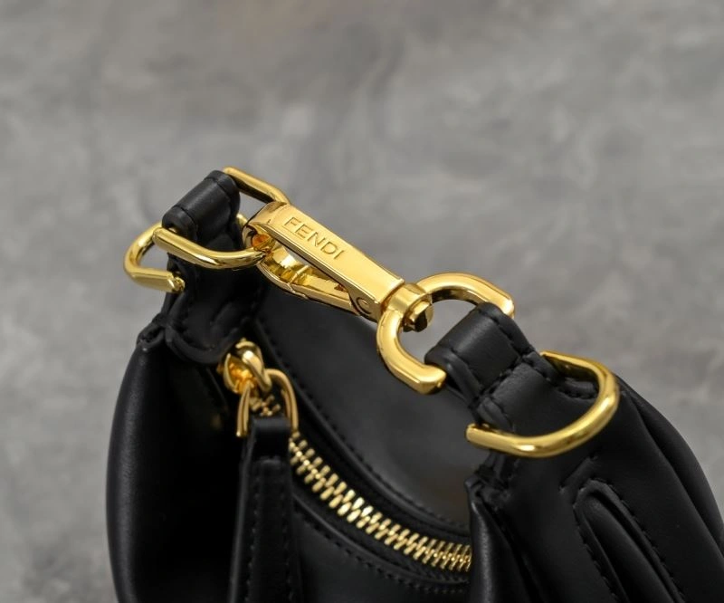 Fendi Hobo Bags Lightweight 78957