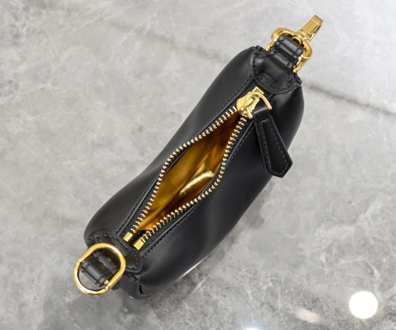 Fendi Hobo Bags Lightweight 78957
