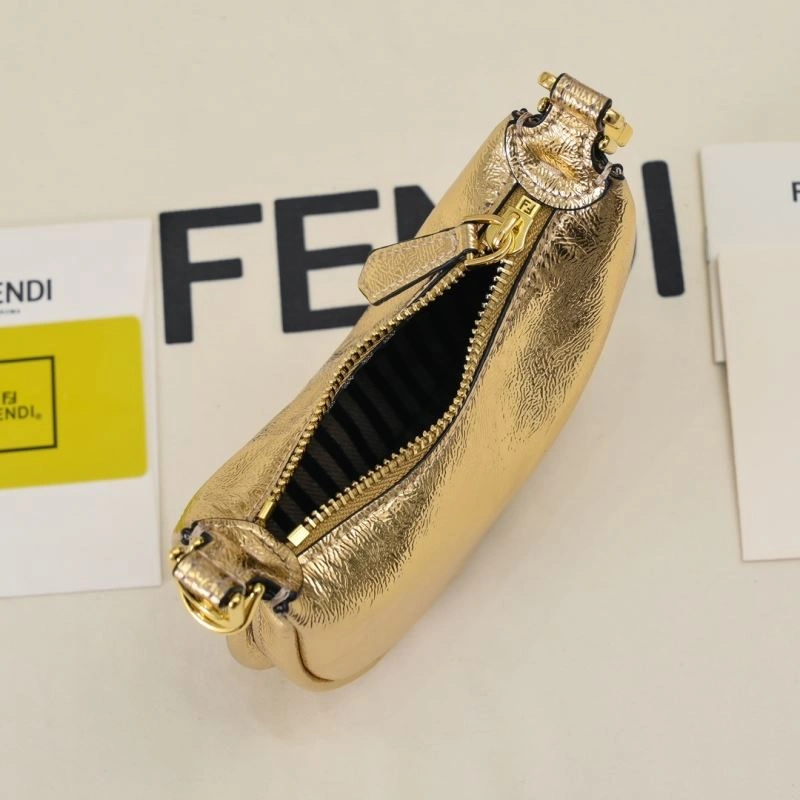 Fendi Hobo Bags Trendsetting 85348