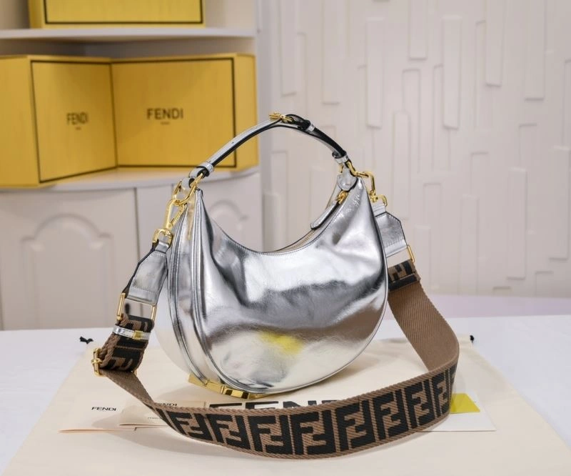 WaterResistant Fendi Hobo Bags 85335